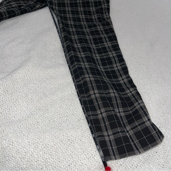 WHITE HOUSE BLACK MARKET Black plaid stretch pant 00R - Picture 6 of 10
